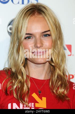 Kate Bosworth trifft am Stand Up to Cancer Benefit im Kodak Theatre in Hollywood, Kalifornien, ein. Stockfoto