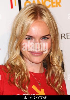 Kate Bosworth trifft am Stand Up to Cancer Benefit im Kodak Theatre in Hollywood, Kalifornien, ein. Stockfoto