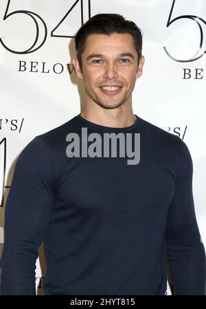 Paul Telfer Carmen Cusack tritt mit 54 below auf, statt mit 54 below am 23. Oktober 2021. Stockfoto