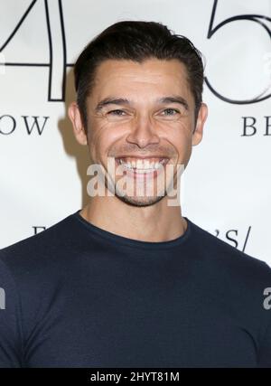 Paul Telfer Carmen Cusack tritt mit 54 below auf, statt mit 54 below am 23. Oktober 2021. Stockfoto