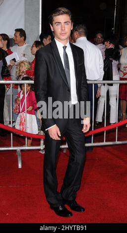 Zac Efron bei der High School Musical 3 Premiere im Galen Center, University of Southern California, Los Angeles. Stockfoto