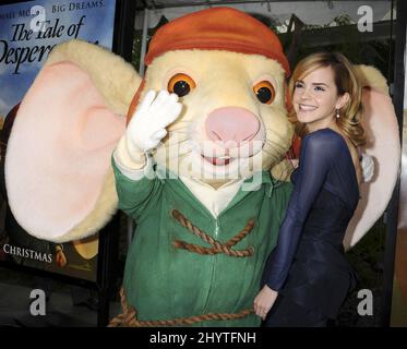 Emma Watson kommt zu The Tale of Despereaux, einer Filmpremiere im ArcLight Theatre, Hollywood, Kalifornien. Stockfoto