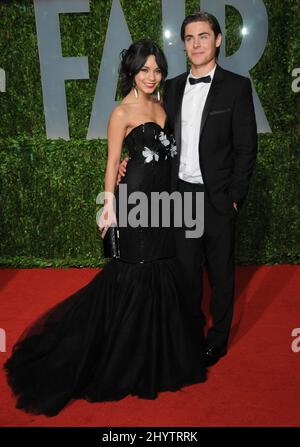 Vanessa Hudgens und Zac Efron bei der Vanity Fair Oscar Party 2009 im Sunset Tower Hotel in West Hollywood. Stockfoto