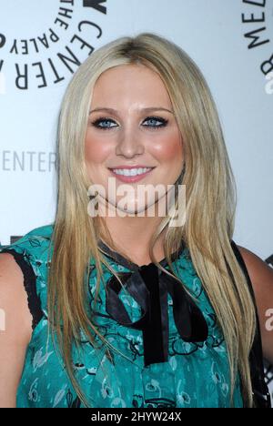 Stephanie Pratt kommt für „The Hills“ beim jährlichen William S. Paley Television Festival 26. an, das in den Arclight Cinemas, Hollywood, stattfindet. Stockfoto