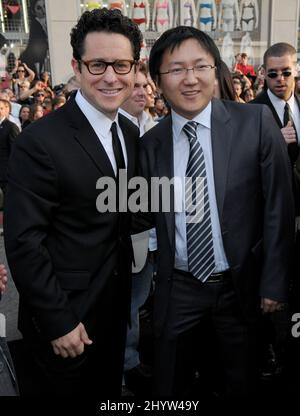 JJ Abrams und Masi Oka nehmen an der Premiere von Paramount Picturs 'Star Trek' Teil, die im Grauman's Chinese Theatre in Hollywood, Los Angeles, stattfand. Stockfoto