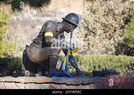 Street Art in Bend, Oregon, platziert auf den zahlreichen Kreisverkehren der Stadt. Die gesamte Skulptur ist von lokalen Künstlern. Stockfoto