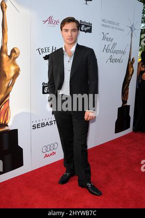 Ed Westwick bei den Hollywood Life Annual Young Hollywood Awards 11., die auf der Eli und Edythe Broad Stage in Santa Monica, USA, verliehen wurden Stockfoto