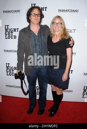 Davis Guggenheim und Elisabeth Shue bei der After Party im Palomar Hotel nach der Premiere von „IT Might Be Loud“ in Los Angeles, USA Stockfoto