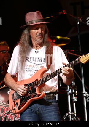 Patrick Simmons von den Doobie Brothers konzertiert im Bethel Woods Center for the Arts, Bethel, New York. Stockfoto