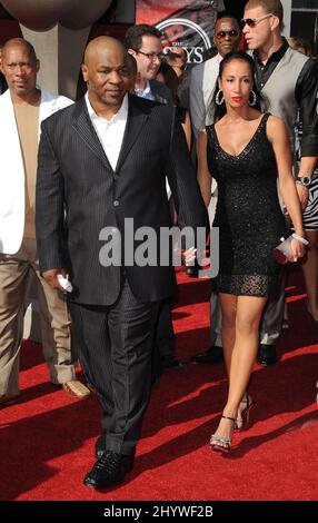 Mike Tyson und Monica Turner bei den jährlichen ESPY Awards, die im Nokia Theater, Los Angeles, USA, stattfinden. Stockfoto