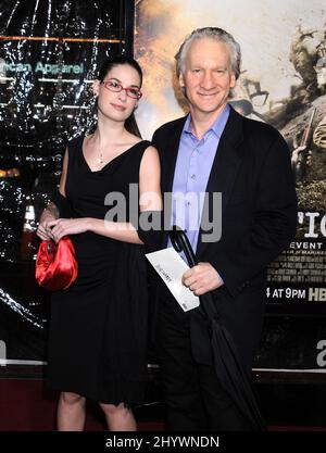 Bill Maher und Cara Santa Maria während der Premiere von „The Pacific“ von HBO in Los Angeles Stockfoto