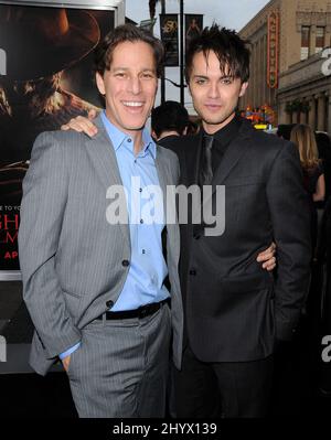 Thomas Dekker während der Weltpremiere „A Nightmare on Elm Street“ im Grauman's Chinese Theatre, Los Angeles Stockfoto