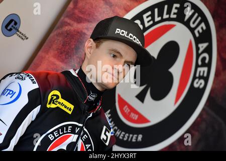 MANCHESTER, GROSSBRITANNIEN. MÄR 14. Brady Kurtz (Kapitän) von Belle Vue ‘ATPI' Acesbeim Belle Vue Aces Press Day am Montag, 14.. März 2022 im National Speedway Stadium.(Kredit: Eddie Garvey | MI News) Kredit: MI News & Sport /Alamy Live News Stockfoto