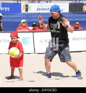 Stephen Baldwin nimmt am 17. Juli 2010 am „Spike for Hope“ Celebrity Beach Volleyball Match im Beach House Hotel in Hermosa Beach, Kalifornien, Teil. Stockfoto