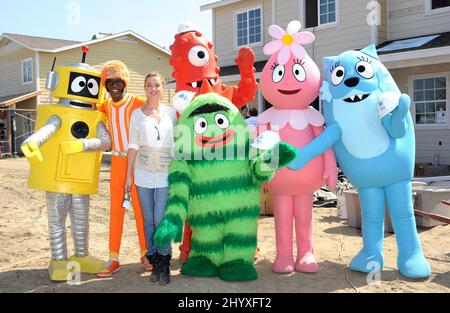 Amber Heard und Yo Gabba Gabba bei der Veranstaltung „Yo Gabba Gabba“ Habitat for Humanity, die an einem privaten Ort in Lynwood in Kalifornien, USA, stattfand. Stockfoto