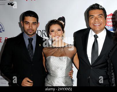 Wilmer Valderrama, Eva longoria und George Lopez während der Padres 25. Jubiläumsgala im Hollywood Palladium, Los Angeles Stockfoto