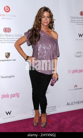 Denise Richards nimmt an der jährlichen Pink Party 6. im Drai's im W Hollywood Hotel Teil. Stockfoto