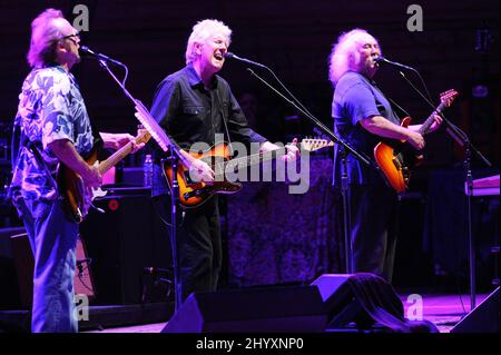 Stephen Stills, Graham Nash und David Crosby von Crosby, Stills und Nash im Konzert im Moran Theatre, Jacksonville. Stockfoto