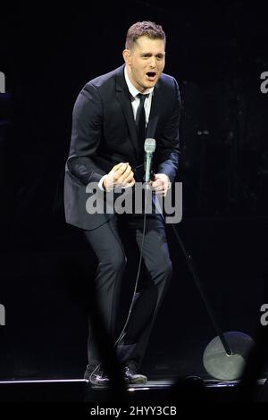 Michael Buble tritt live auf seiner „Crazy Love“-Tour im Verizon Center, Washington, auf Stockfoto