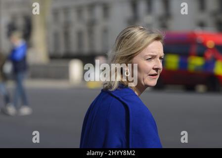 Liz Truss MP (Con: South West Norfolk) - Ministerin für auswärtige Angelegenheiten, Commonwealth- und Entwicklungsfragen des Vereinigten Königreichs (Außenministerin Stockfoto