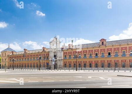 Der Palast von San Telmo, im Zentrum von Sevilla. Ist der Sitz der Präsidentschaft der autonomen andalusischen Regierung. Erbaut 1682 Stockfoto