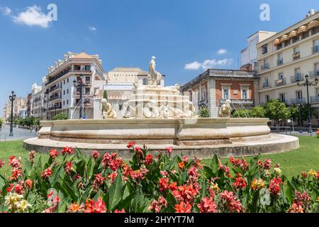 Brunnen von Híspalis in Sevilla, Spanien. Gelegen an der Hauptstraße Constitution Avenue, wurde gebaut, um Besucher des Ibero-American Ex zu begeistern Stockfoto