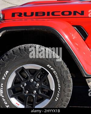 Ein Jeep Wranger Rubicon SUV parkte in Santa Fe, New Mexico. Stockfoto