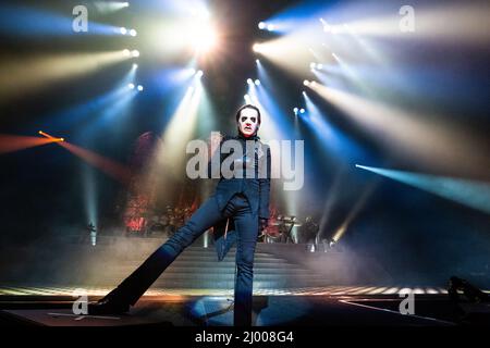 Tobias Forge von der Rockband Ghost tritt am 22. Februar 2019 live im Oslo Spektrum auf Stockfoto