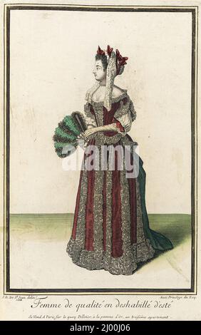 Recueil des Modes de la cour de France, 'Femme de qualité en deshabillé d'esté'. Jean Dieu de Saint-Jean (Frankreich, blühte 1675-1695). Frankreich, Paris, 1684. Ausdrucke. Handkolorierte Gravur auf Papier Stockfoto