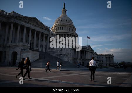 Washington, USA. 15. März 2022. Eine allgemeine Ansicht des US-Kapitolgebäudes, in Washington, DC, am Dienstag, den 15. März, 2022. (Graeme Sloan/Sipa USA) Quelle: SIPA USA/Alamy Live News Stockfoto