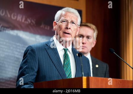 Washington, DC, USA. 15. März 2022. 15. März 2022 - Washington, DC, Vereinigte Staaten: US-Senator ROGER WICKER (R-MS) spricht über Maskenmandate von Fluggesellschaften. (Bild: © Michael Brochstein/ZUMA Press Wire) Stockfoto