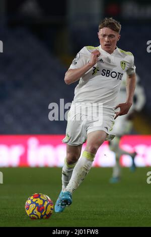 Leeds, Großbritannien. 15. März 2022. Jack Jenkins #47 von Leeds United am Ball während des Spiels in Leeds, Vereinigtes Königreich am 3/15/2022. (Foto von James Heaton/News Images/Sipa USA) Quelle: SIPA USA/Alamy Live News Stockfoto