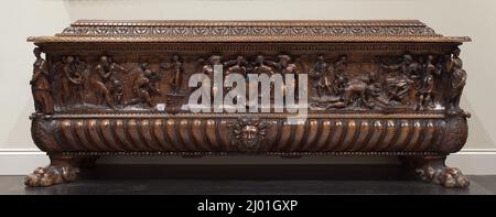 Cassone. Italien, um 1550. Möbel, Möbel. Walnuss Stockfoto