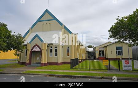 Das Salvation Army Family Store in der Gregory Street 50 wurde 1923 erbaut und diente fünfzig Jahre lang als methodistische Kirche von Mackay. Stockfoto