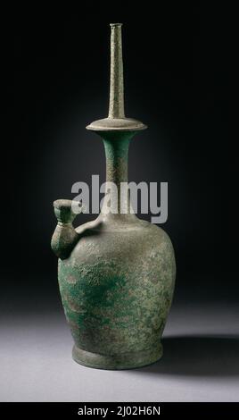 Kundika. Korea, Goryeo-Dynastie (918-1392), 13.-14. Jahrhundert. Werkzeuge und Anlagen; Sprinkler. Bronzeguss Stockfoto