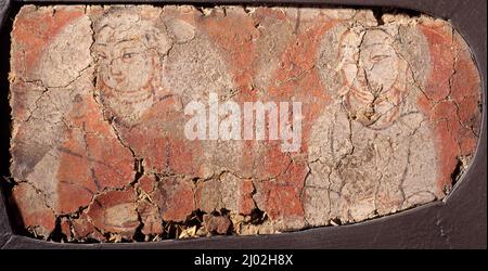 Wandgemälde Fragmente der tausend Buddhas (Qianfo). Zentralasien, Region Khotan, frühe oder mittlere Tang-Dynastie, um 618-800. Gemälde. Auf Gesso über strohgefüllten Ton streichen Stockfoto