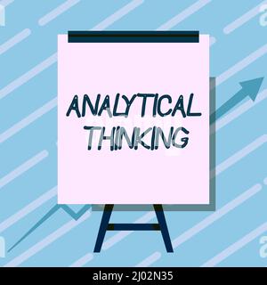 Konzeptuelle Bildunterschrift Analytisches Denken. Geschäftsidee komplexe Probleme in einfache Komponenten aufteilen Whiteboard-Zeichnung mit Pfeil nach oben Stockfoto