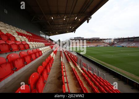 Gesamtansicht des St James Park, Heimstadion von Exeter City, vor dem Spiel gegen Crawley Town.15.. März 2022 Stockfoto