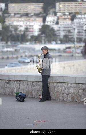 Alltag an der Promenade des Anglais, Nizza. FAMA © Fausto Marci Stockfoto