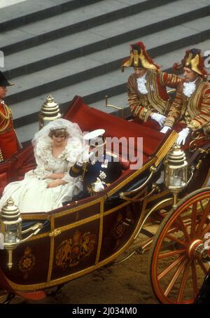 Die Hochzeit von Prinz Charles und Diana Spencer in der St. Paul's Cathedral 1981 Stockfoto
