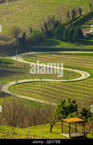 Die Panoramastrasse, Canelli, Piemont, Italien, Europa Stockfoto