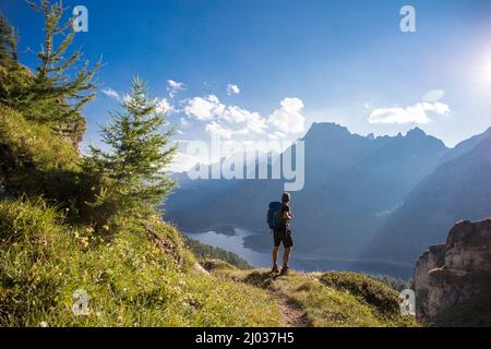 Wanderer, Grande Est, Parco Naturale Veglia-Devero, Val d'Ossola, V.C.O. (Verbano-Cusio-Ossola), Piemont, Italien, Europa Stockfoto