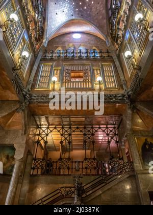 Interieur des Palau Güell, einem Herrenhaus, das vom Architekten Antoni Gaudi für den Tycoon Eusebi Guell, UNESCO, entworfen wurde Stockfoto