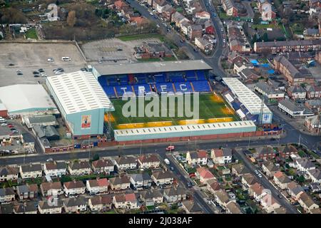Eine Luftaufnahme des Prenton Park, Heimstadion des Tranmere Rovers FC, Wirral, Nordwestengland, Großbritannien