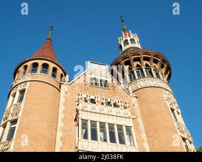 Casa Terrades (Casa de las Punxes) (Haus der Türme), entworfen von Josep Puig i Cadafalch, Barcelona, Katalonien, Spanien, Europa Stockfoto