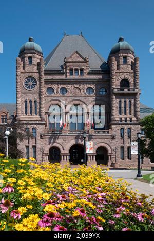 Queen's Park Legislative Assembly of Ontario Building im Sommer, Queens Park, Toronto, Ontario, Kanada, Nordamerika Stockfoto