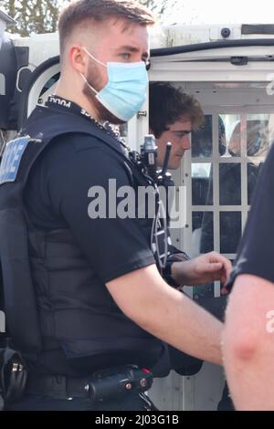 Extinction Rebellion Barclaycard HQ Protest -Stop Finanzierung fossiler Brennstoffe / besser ohne Barclays -14/03/22 Stockfoto