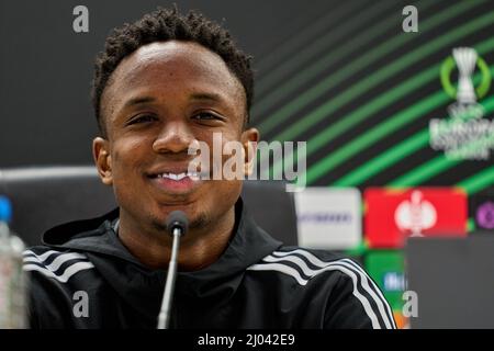 Rotterdam, Niederlande. 16. März 2022, Luis Sinisterra von Feyenoord während der Pressekonferenz und Schulung von Feyenoord in de Kuip am 16. März 2022 in Rotterdam, Niederlande. (Box zu Box Pictures/Tom Bode) Stockfoto