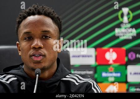 Rotterdam, Niederlande. 16. März 2022, Luis Sinisterra von Feyenoord während der Pressekonferenz und Schulung von Feyenoord in de Kuip am 16. März 2022 in Rotterdam, Niederlande. (Box zu Box Pictures/Tom Bode) Stockfoto