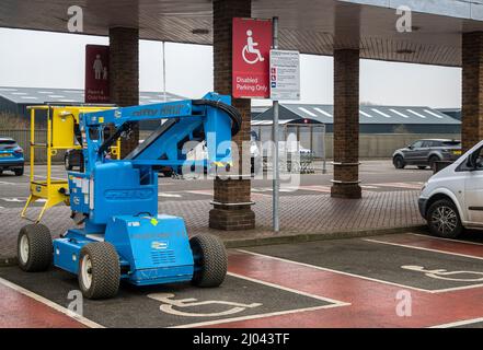 Melton Mowbray 16 March 2022 : ungewöhnlicher Transport von Tesco-Käufern entdeckt, die kein blaues Abzeichen in der Disabeld-Einkaufsbucht Clifford Norton Alamy abstellen Stockfoto